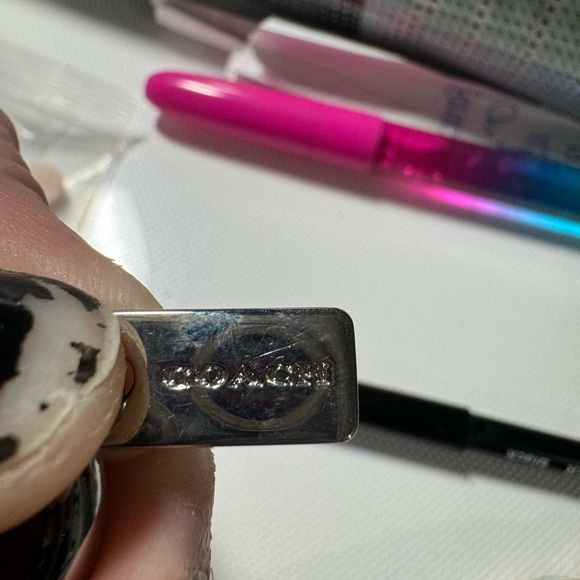 Rare Coach brand keychain. This can also be used as a bag charm. - Picture 6 of 9